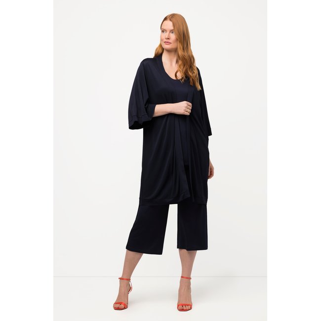 Kimono à manches courtes. Maille bleu de minuit <span itemprop=