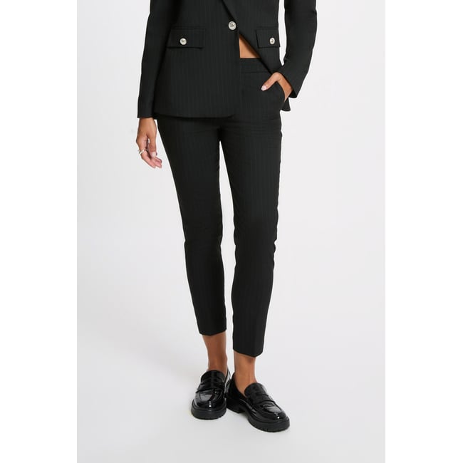 Pantalon slim 7/8 noir <span itemprop=