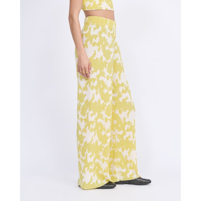Pantalon imprimé fleuri vert lemongrass <span itemprop=