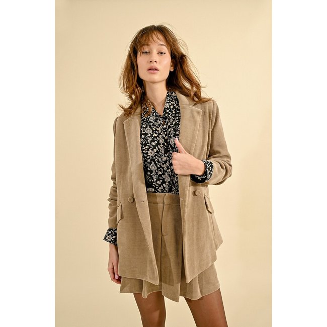 Blazer droit en velours beige <span itemprop=