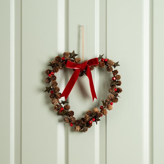 37cm Pine Cone & Bell Heart Hanging Decoration, brown              , SO'HOME