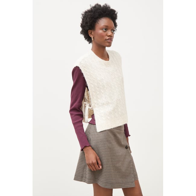 Pull droit cropped sans manches creme <span itemprop=