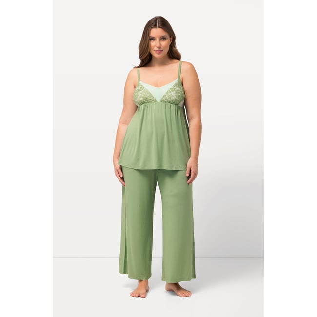 Pyjama avec bord en dentelle vert pâle <span itemprop=