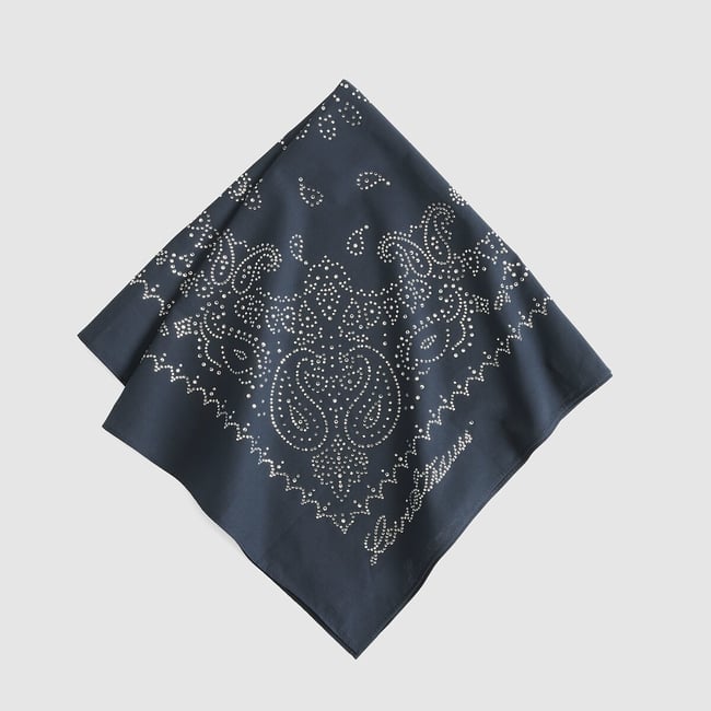 Écharpe carrée, motif bandana Rhinestone bleu marine <span itemprop=