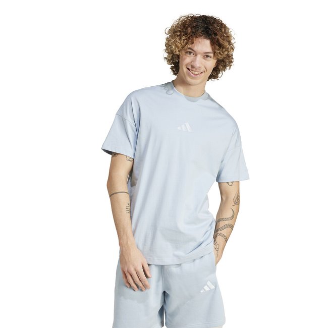 T-shirt in jersey con logo tono su tono - adidas Performance