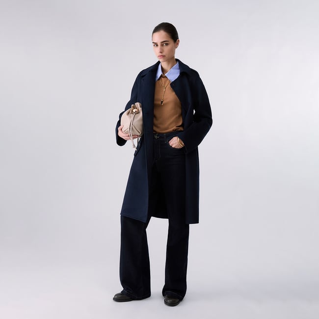 Jean évasé avec ceinture denim foncé <span itemprop=