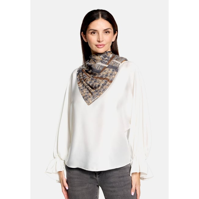 Foulard à impression gris/beige <span itemprop=