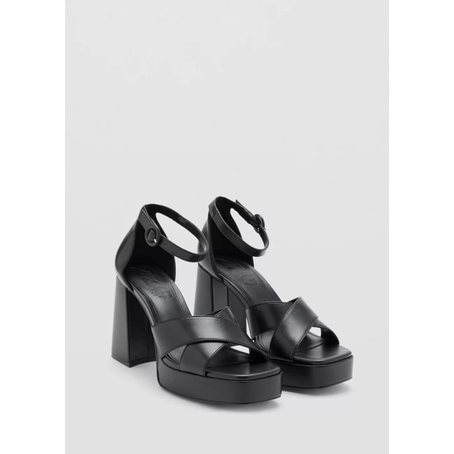 Sandale à talon avec brides croisées noir <span itemprop=