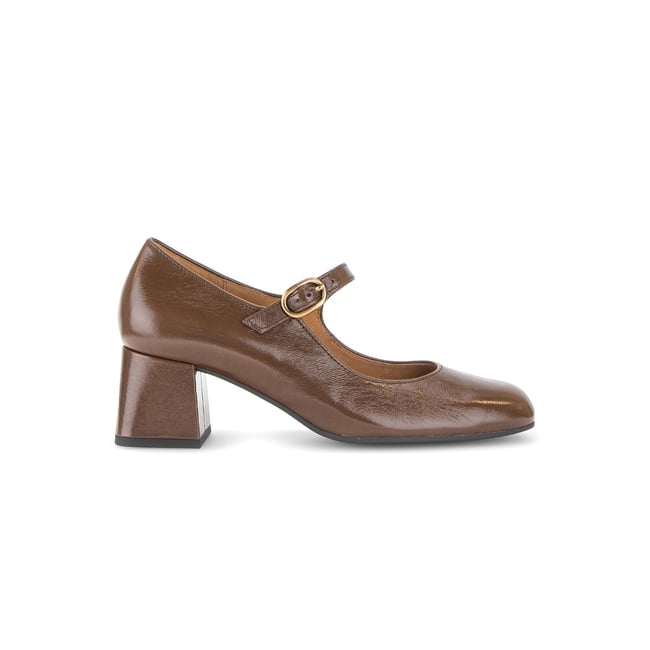 Escarpins en cuir lisse à talon décroché marron <span itemprop=