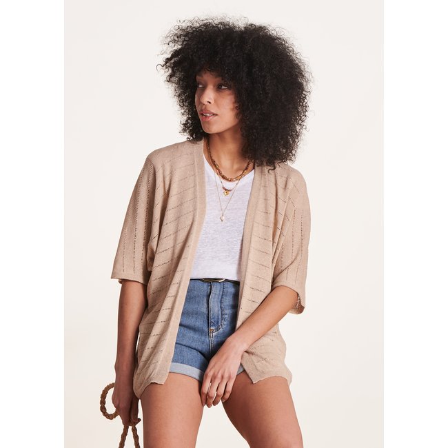 Gilet fin ajouré à manches courtes chanvre <span itemprop=