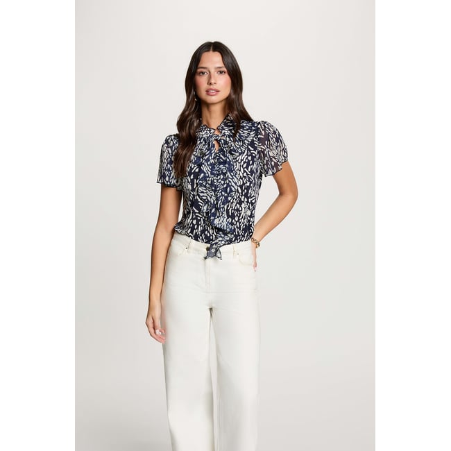 Chemise col v transparente bleu marine <span itemprop=