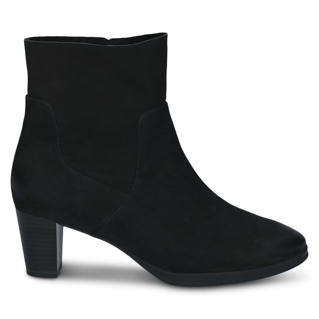 Bottine en cuir noir nubuck <span itemprop=
