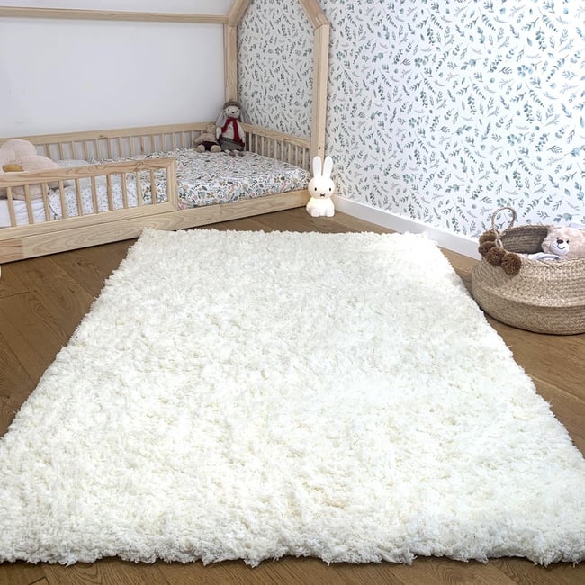 Tapis longs poils shaggy fait à la main motif uni SUPERDOUX Couleur ecru <span itemprop=