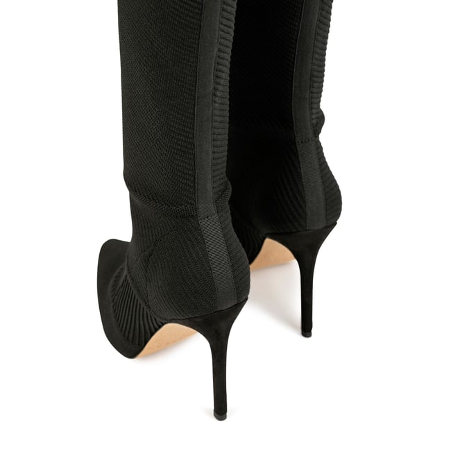 Bottes à talons aiguilles noir <span itemprop=