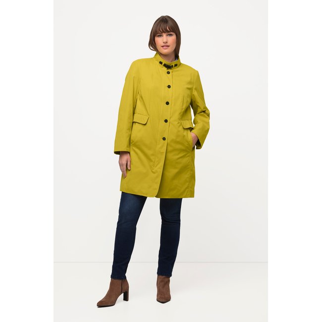 Manteau court, doublure à fleurs pistache <span itemprop=