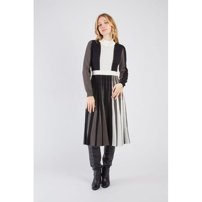 Robe mi-longue en maille CASSIOPEE noir <span itemprop=