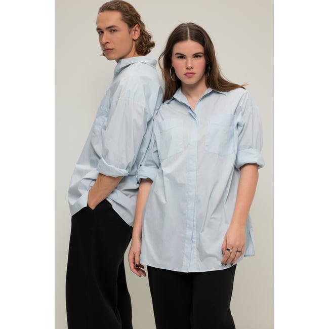 Chemisier oversized unisexe bleu clair <span itemprop=