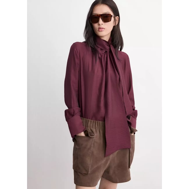 Chemisier à manches longues avec col foulard grenat <span itemprop=