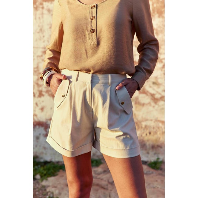Short  large uni SHARON 05-naturel <span itemprop=