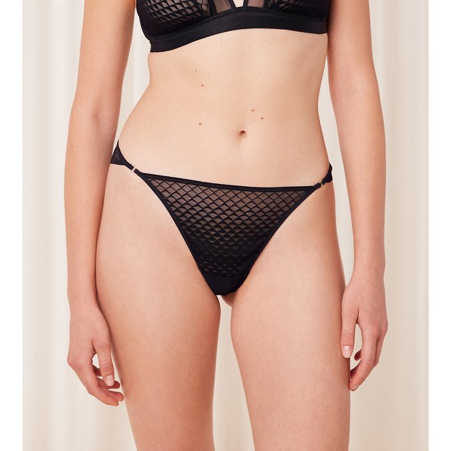 String Mysterious Spotlight noir <span itemprop=