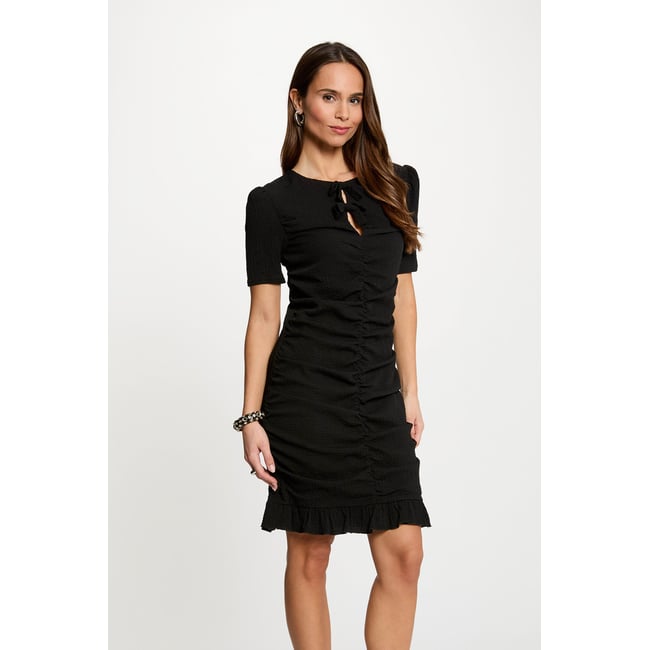 Robe courte ajustée noir <span itemprop=