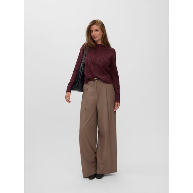 Pull windsor wine <span itemprop=