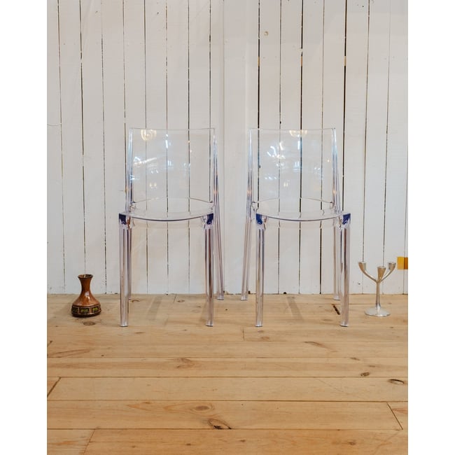 Paire de chaises transparentes Alma N°2148 - Bon état Couleur transparent <span itemprop=