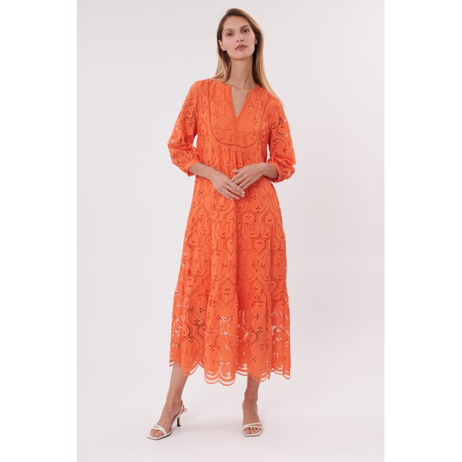 Robe longue en dentelle raffinée col V SACHA orange <span itemprop=