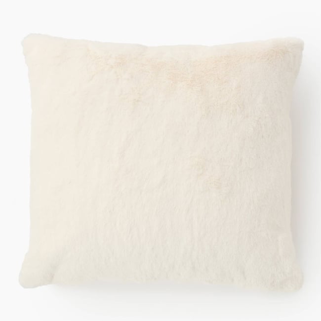 Coussin imitation fourrure, 45x45cm, 100% polyester recyclé blanc <span itemprop=