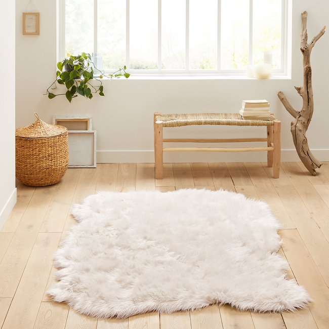 Tapis imitation fourrure, Livio, 135 x 190 cm Couleur blanc <span itemprop=