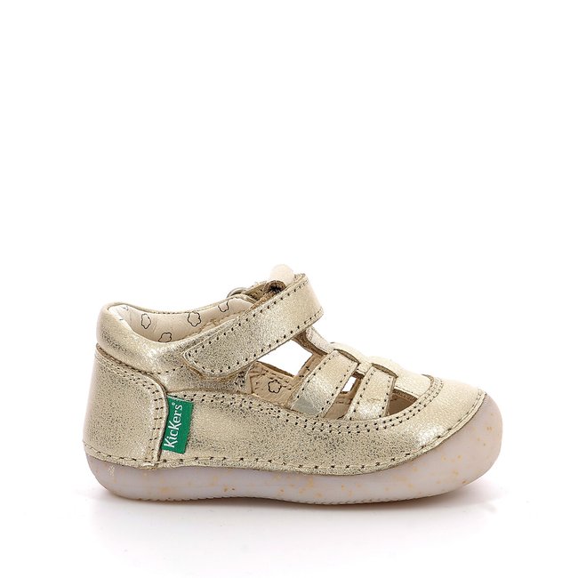 Kids Sushy Leather Sandals with Closed Toe and Touch 'n' Close Fastening, gold-coloured, KICKERS