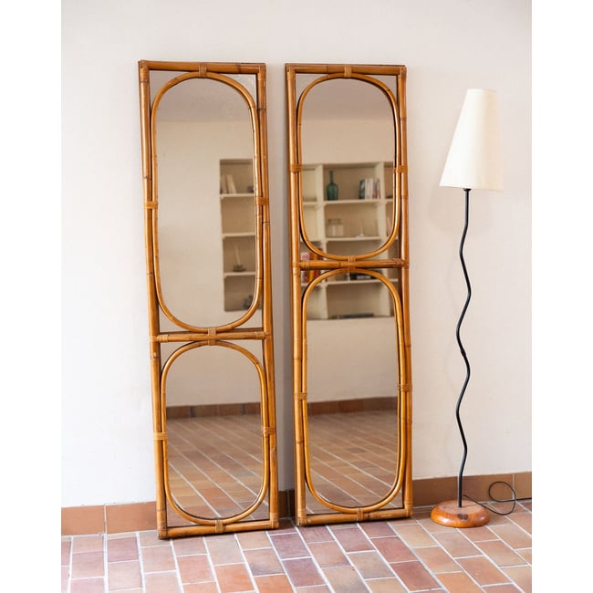 Paire de miroirs bambou Georges N°1363 - Bon état Couleur marron <span itemprop=