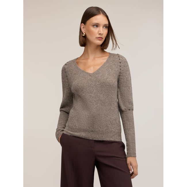 Pull à manches bouffantes avec clous beige <span itemprop=