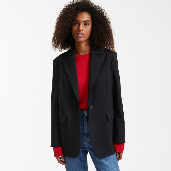 Americana de hombre negro <span itemprop=