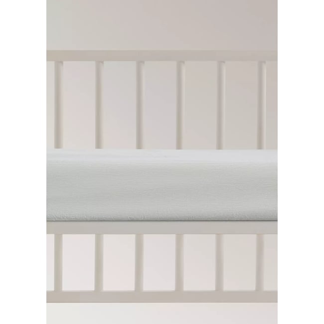 Drap-housse pour berceau à fines rayures, en coton avec fil teint - MANGO HOME