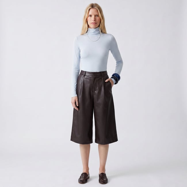 Bermuda femme simili-cuir taille haute pinces marquées ORONA - ARTLOVE