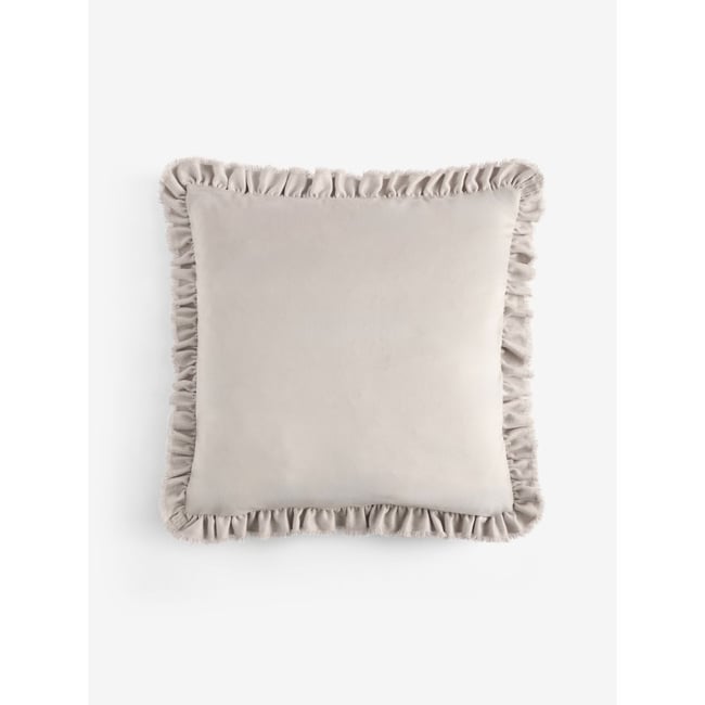 Coussin bordé de volants effet vieilli naturel moyen <span itemprop=