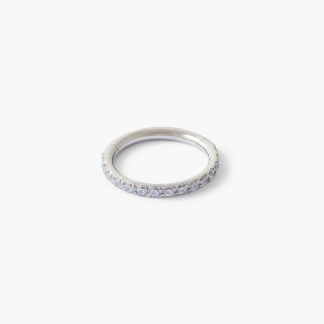 Piercing helix/tragus anneau 8 mm acier chirurgical argenté et zircon v019844 <span itemprop=