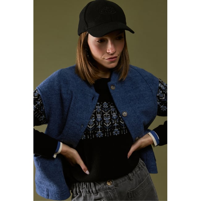 Pull jacquard Héritage - laine jacquard fleurs noir <span itemprop=