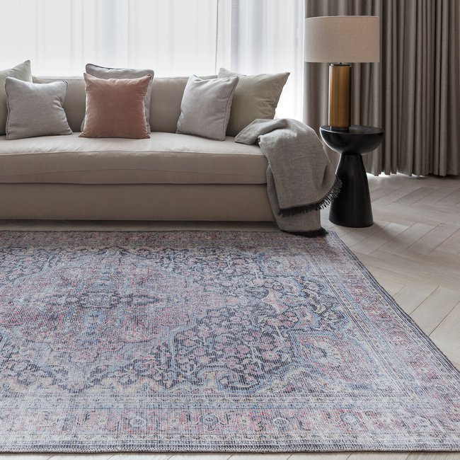 Delicate Vintage Style Flatweave Rug, red, SO'HOME