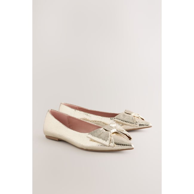 Ballerines avec nœud bout pointu doré <span itemprop=