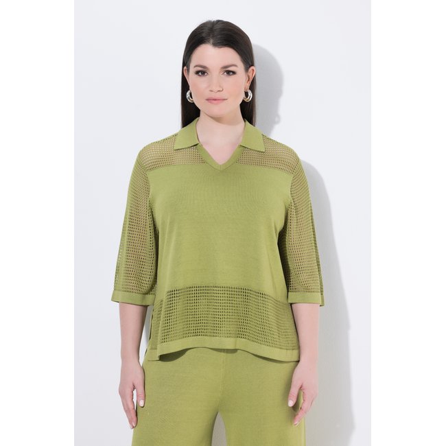 T-shirt en maille ajourée, col V pistache <span itemprop=
