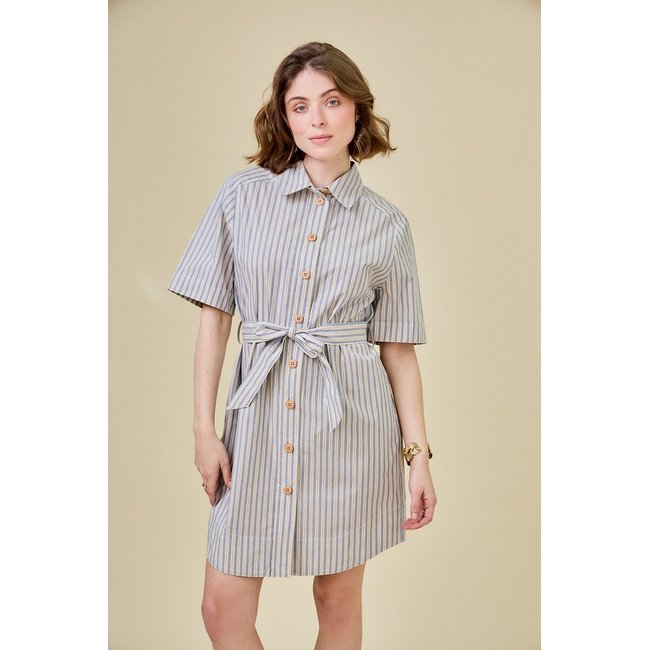 Robe chemise courte à rayure, manches courtes bleu <span itemprop=