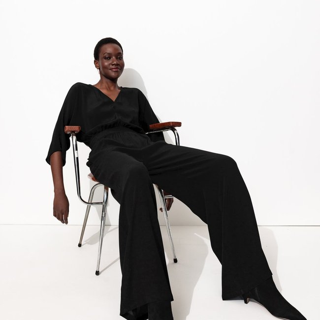 Combinaison-pantalon unie noir <span itemprop=