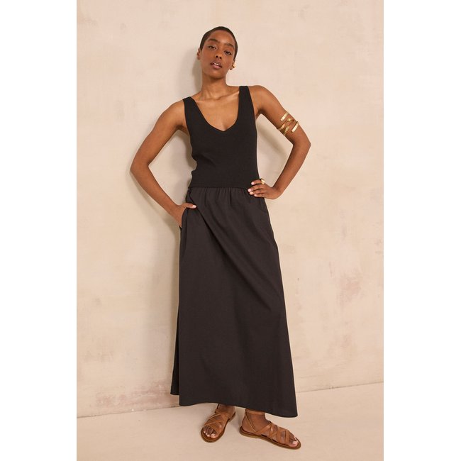 Robe trapèze bi-matières BYS noir <span itemprop=