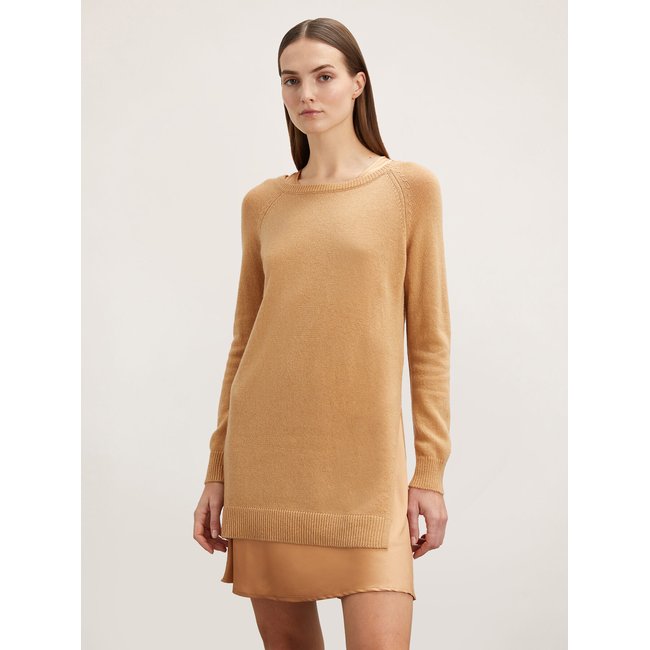 Robe en maille de laine mélangée avec sous-robe en satin beige <span itemprop=