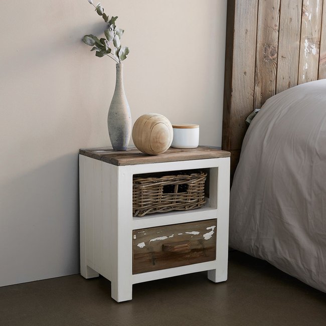 Table de chevet en bois recyclé massif  HONFLEUR Couleur blanc <span itemprop=