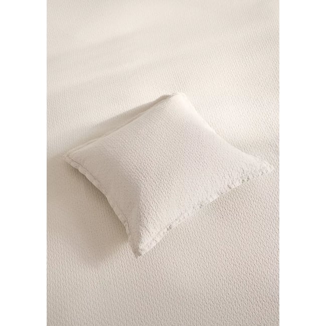 Housse de coussin pour lit en coton fine texture garment-dye 50x50 cm vanille <span itemprop=