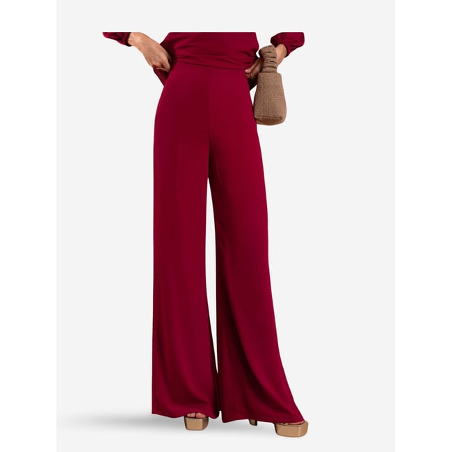 Pantalon à taille haute et à fond cloche FELICE rouge <span itemprop=