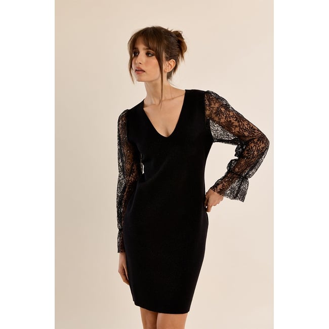 Robe manches en dentelle noir <span itemprop=